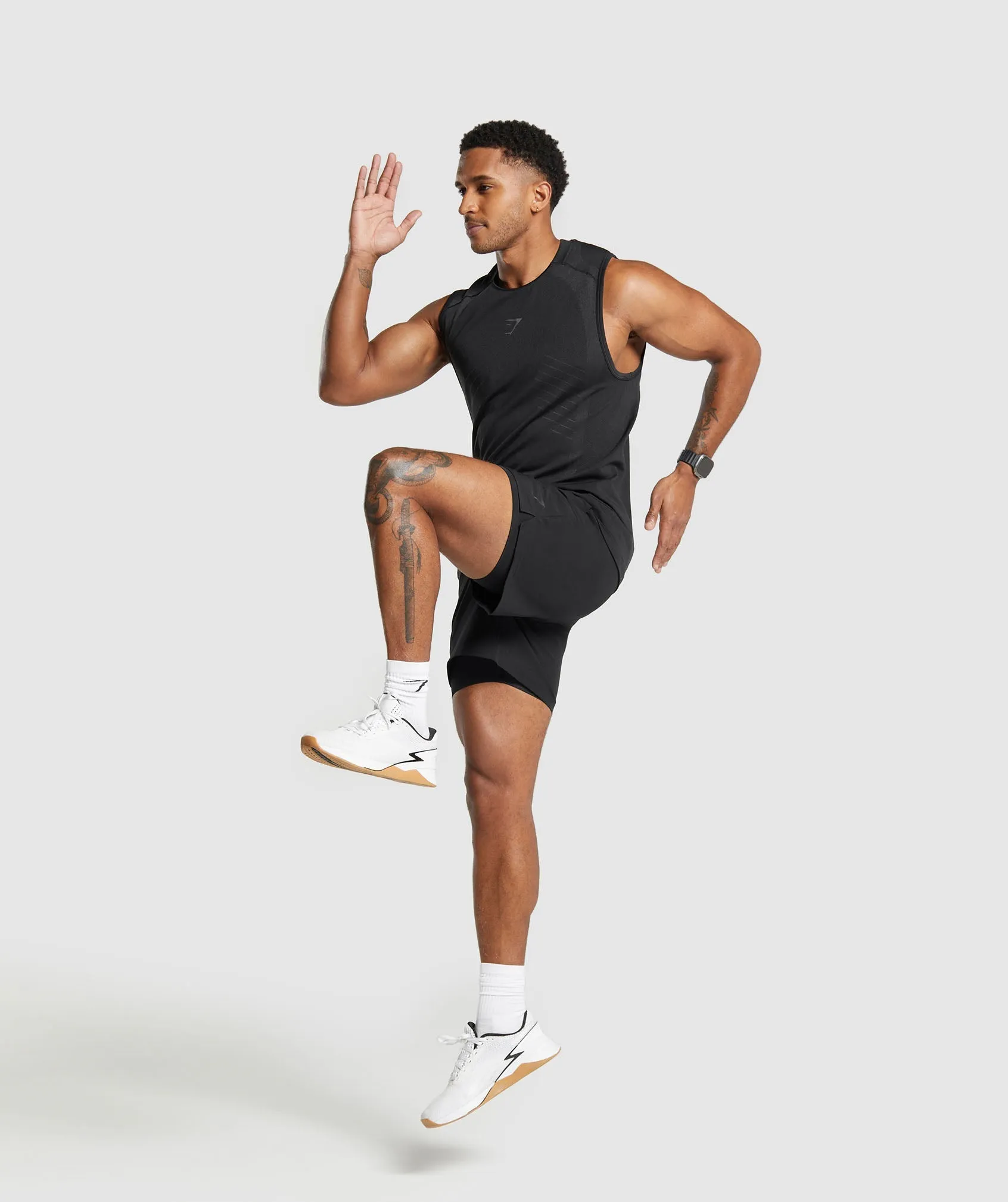 Gymshark Land to Water 6" Shorts - Black