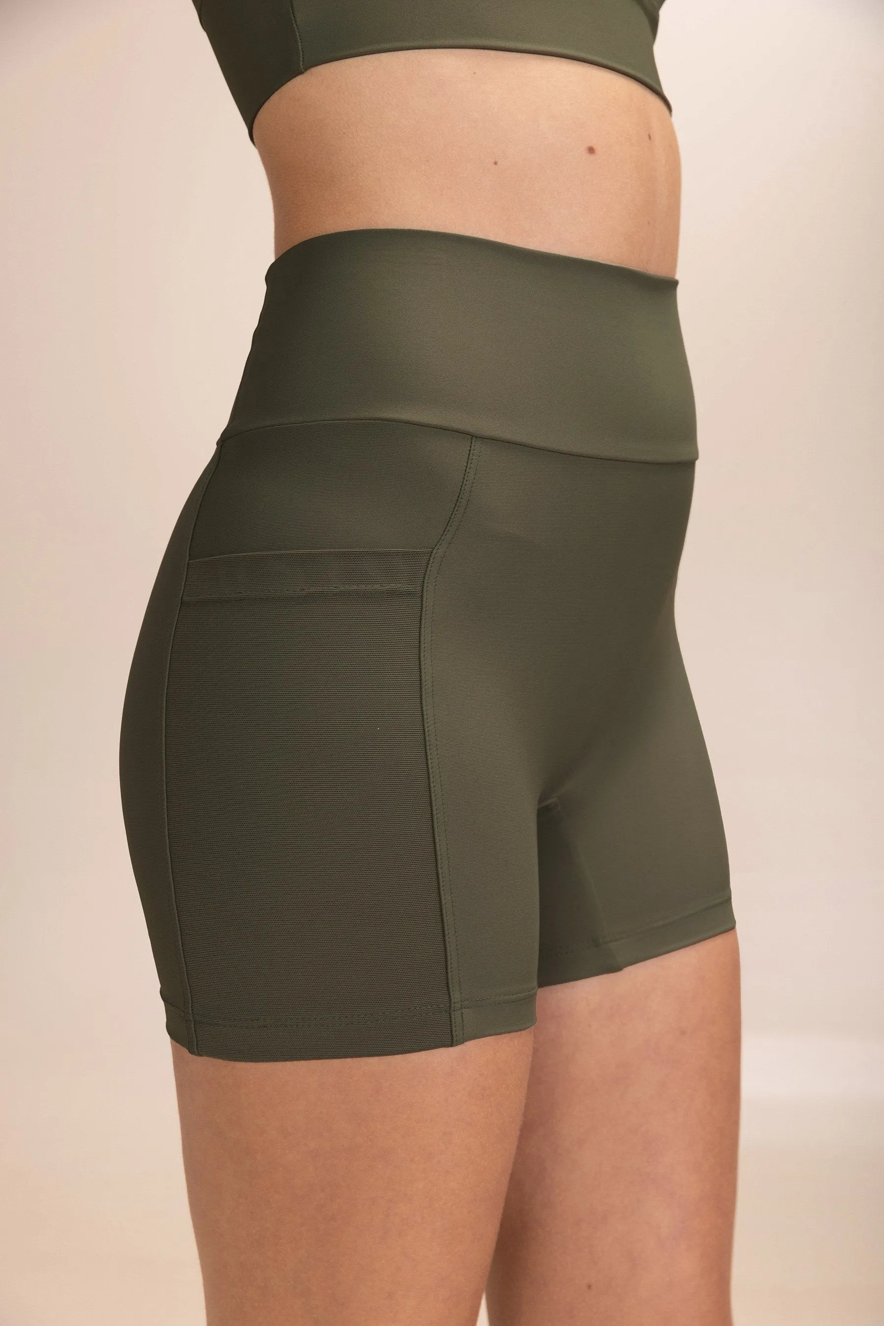 Strong Shorts